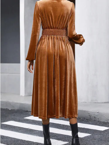 Solid Color Long Sleeve V-neck Pleated Dress