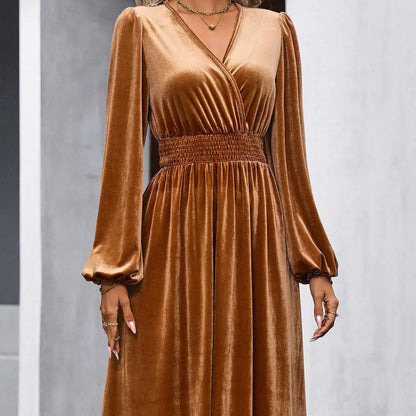 Solid Color Long Sleeve V-neck Pleated Dress